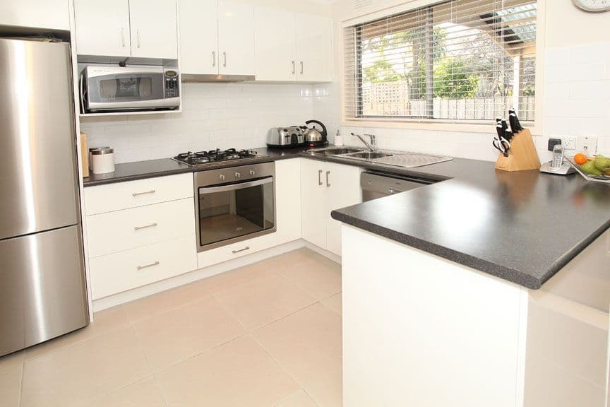 5 Janice Road, GLEN WAVERLEY VIC 3150, Glen Waverley - Thumbnail 3