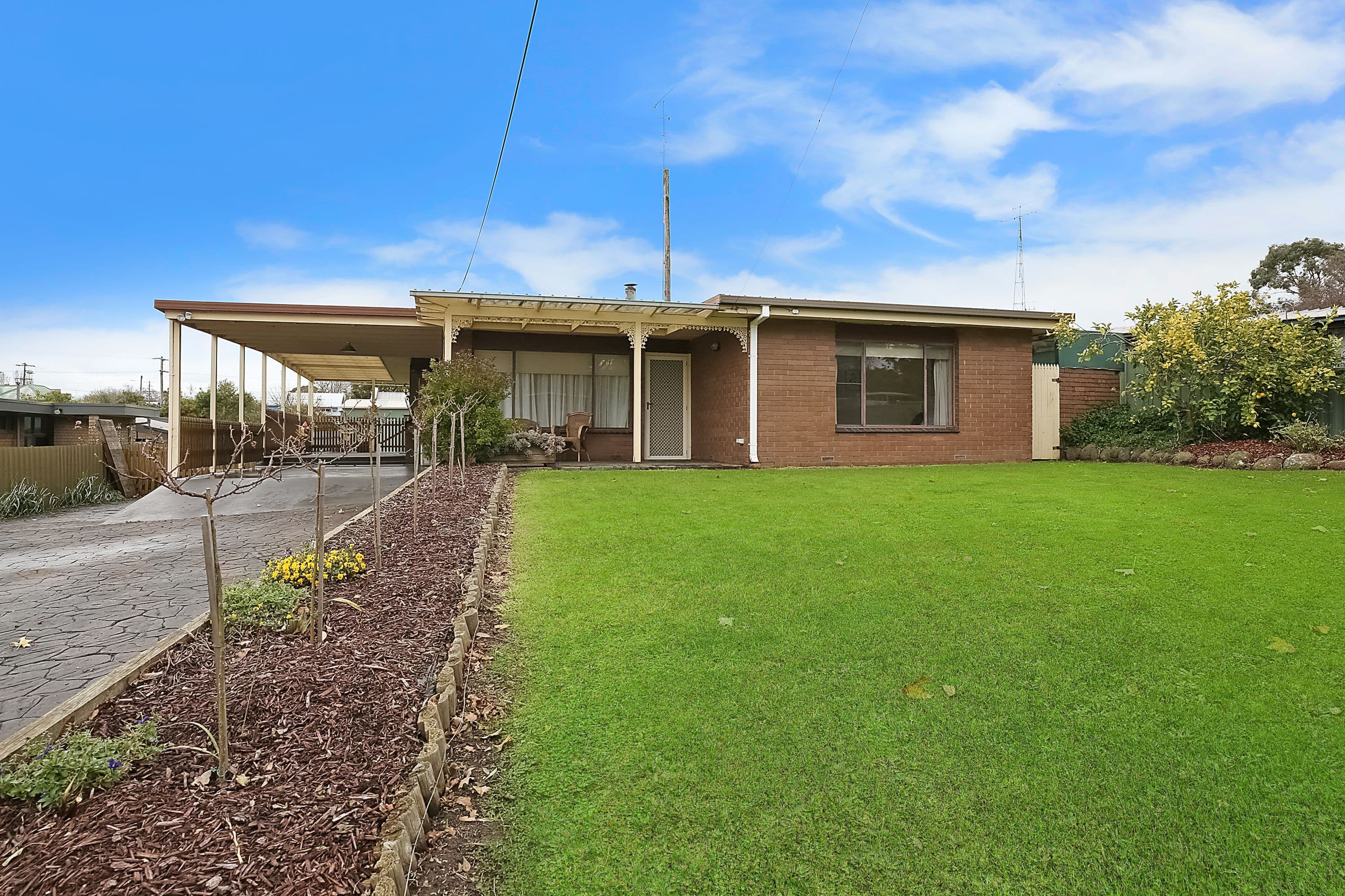 25 Shenfield Street, Cobden VIC 3266, Cobden - Image 1