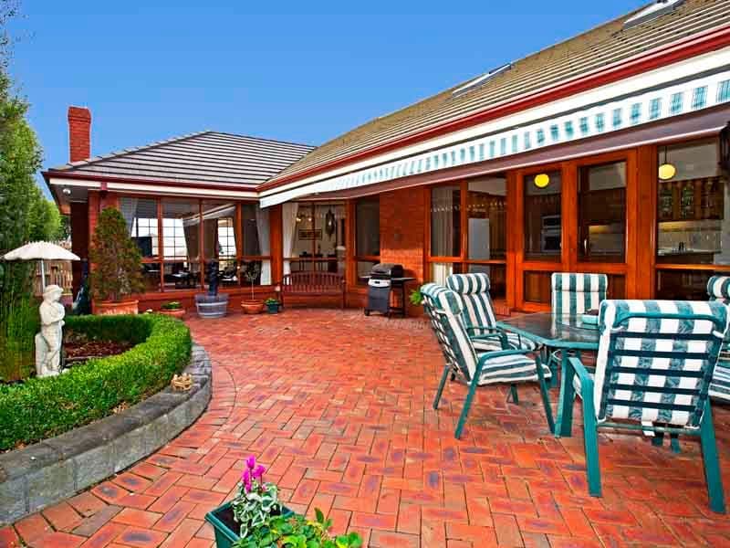 16 St Catherines Drive, HIGHTON VIC 3216, Highton - Thumbnail 2