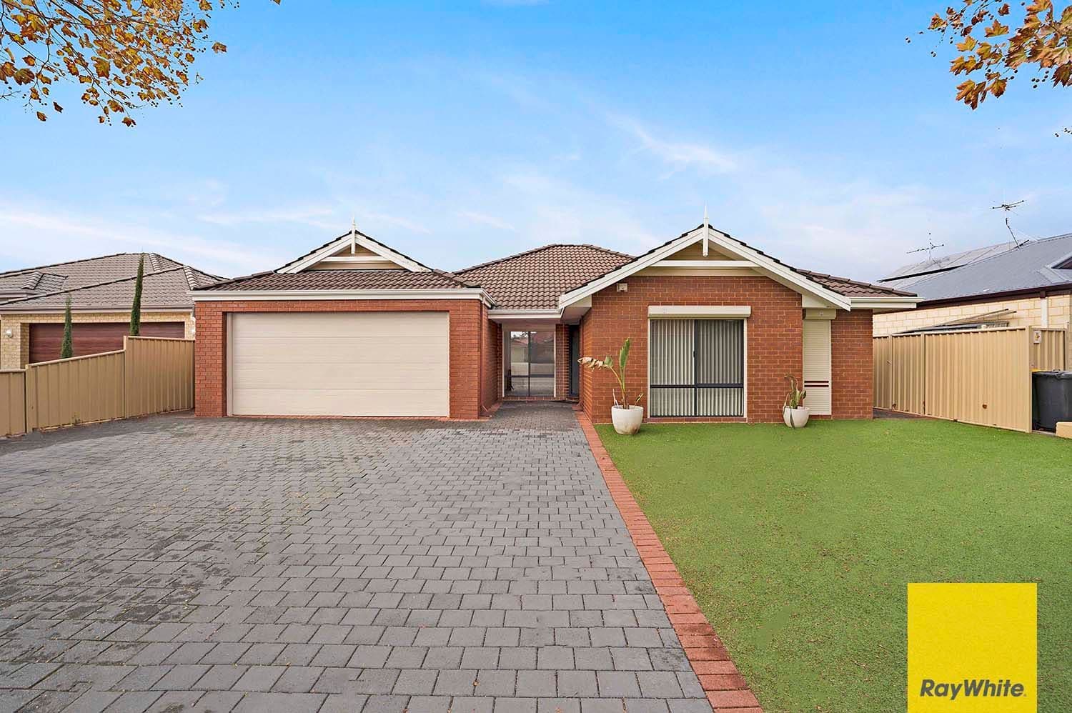 67 Towncentre Drive, Thornlie WA 6108, Thornlie - Image 1