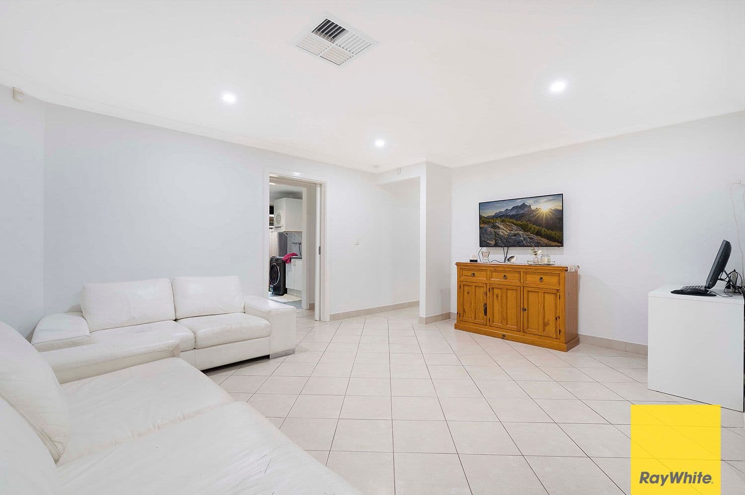 67 Towncentre Drive, Thornlie WA 6108, Thornlie - Thumbnail 4