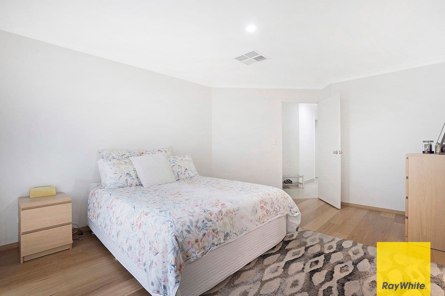 67 Towncentre Drive, Thornlie WA 6108, Thornlie - Thumbnail 6
