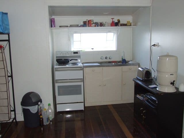 4 Star Street, Tambo QLD 4478, Tambo - Thumbnail 2