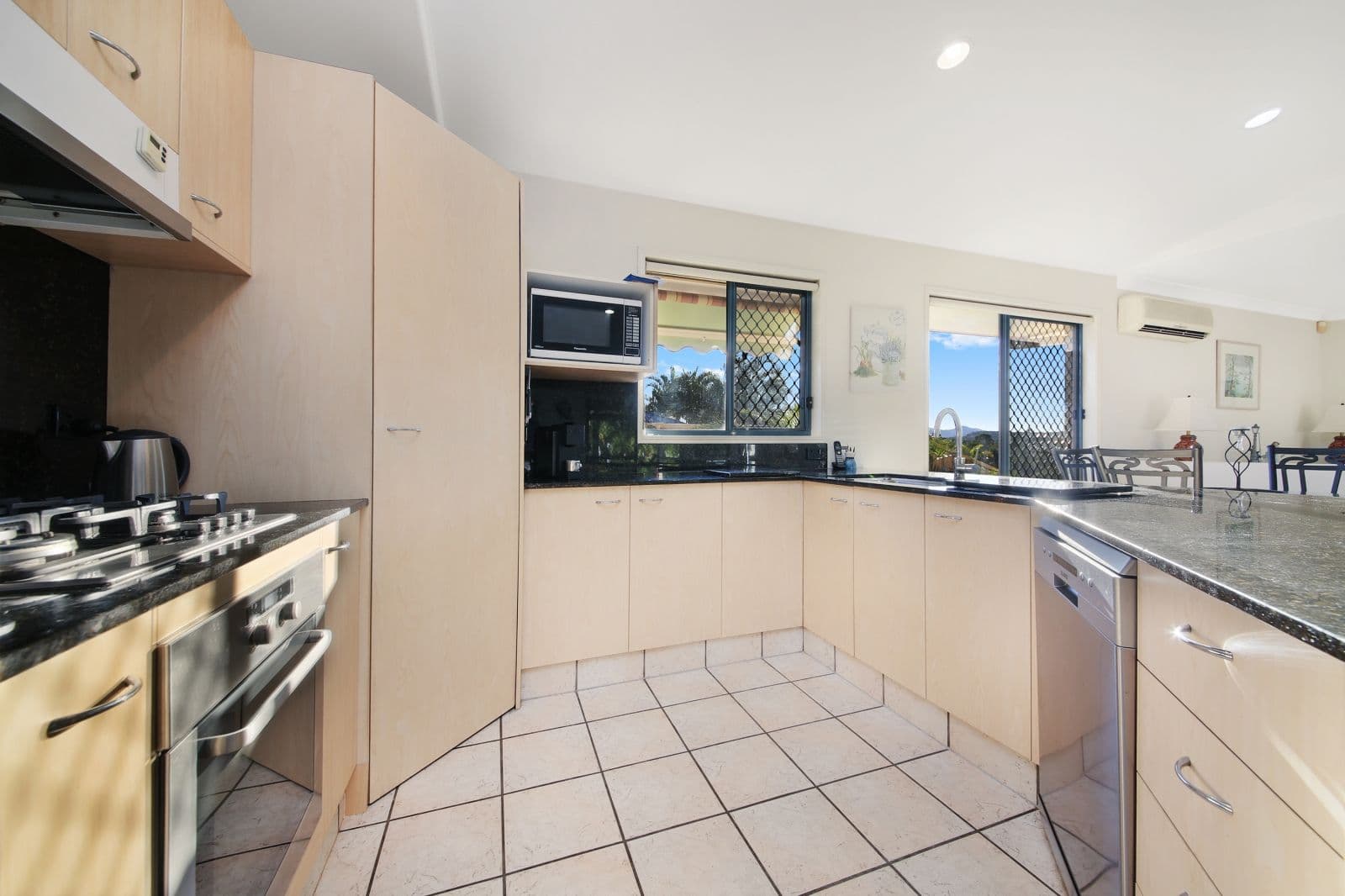 281 Napper Road, Arundel QLD 4214, Arundel - Thumbnail 7
