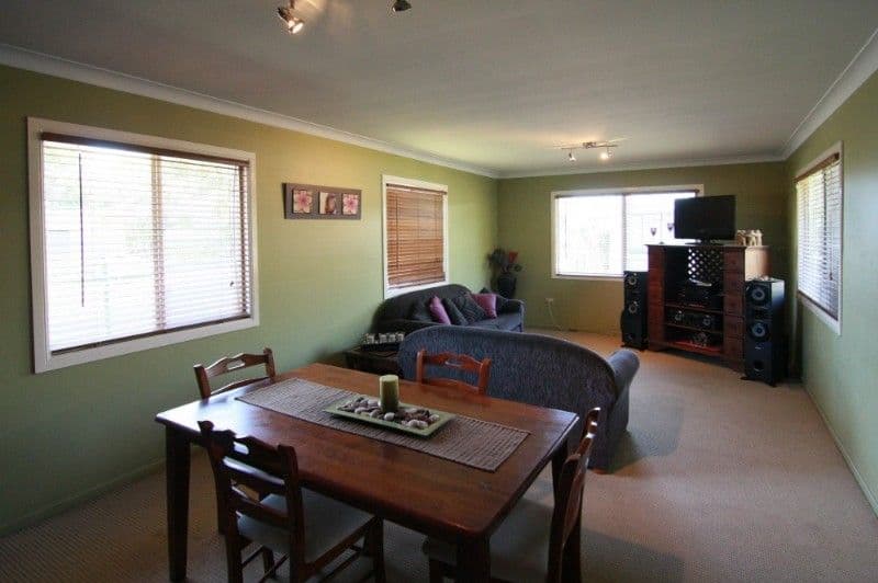 29 Hursley Road, NEWTOWN QLD 4350, Newtown - Thumbnail 2