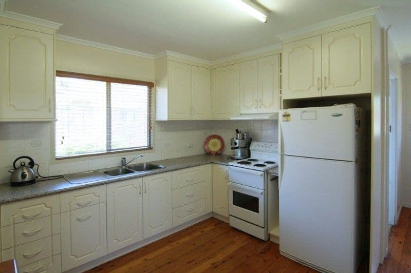 29 Hursley Road, NEWTOWN QLD 4350, Newtown - Thumbnail 4