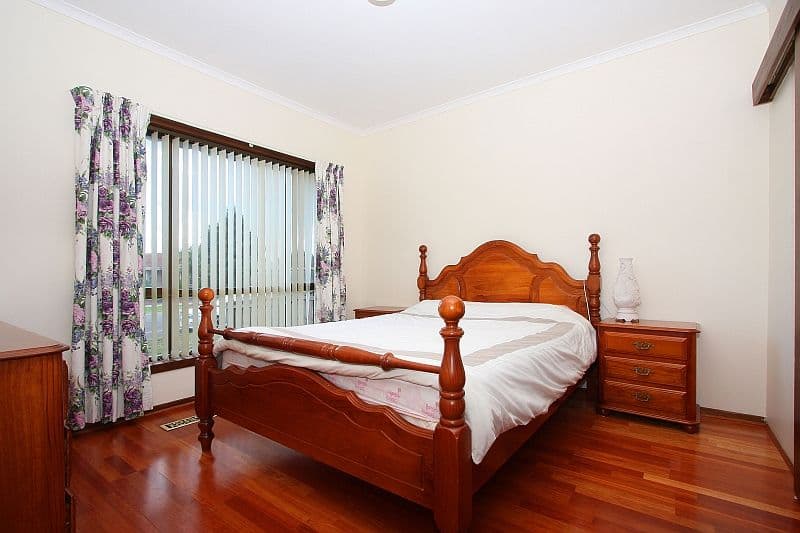 129 Roycroft Avenue, MILL PARK VIC 3082, Mill Park - Thumbnail 5