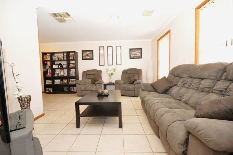 3 Linwood Grove, HILLBANK SA 5112, Hillbank - Thumbnail 3