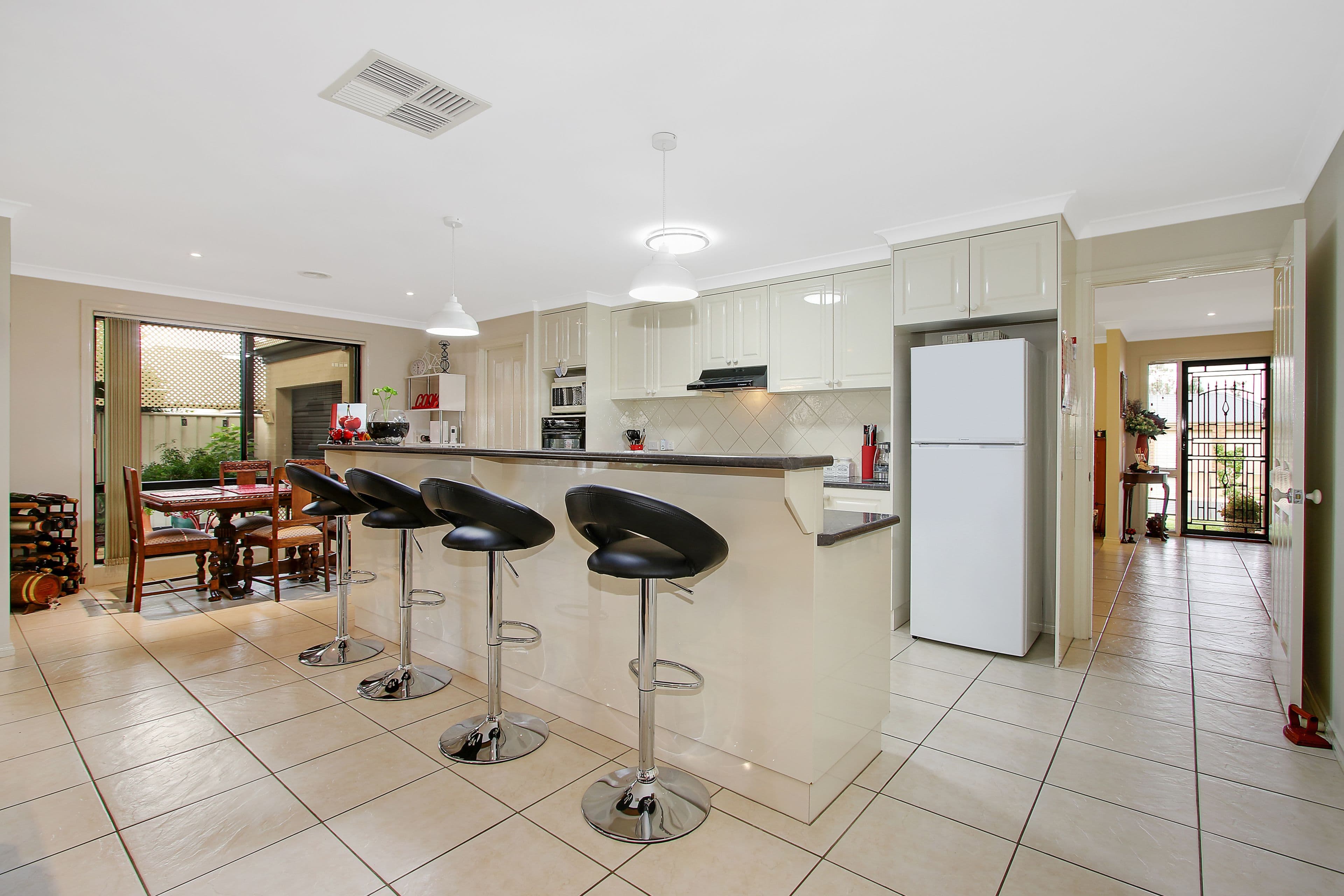 17 Birkdale Terrace, West Wodonga VIC 3690, West Wodonga - Thumbnail 3