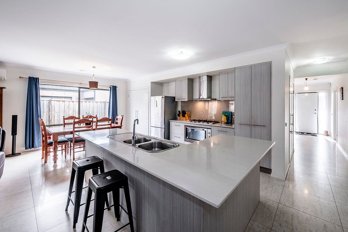 12 Princeton Place, Cranbourne West VIC 3977, Cranbourne West - Thumbnail 4