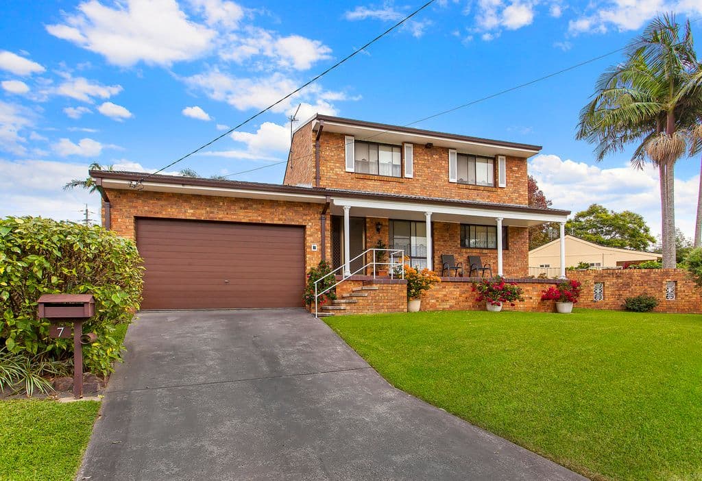 7 Blue View Crescent, Terrigal - Image 1