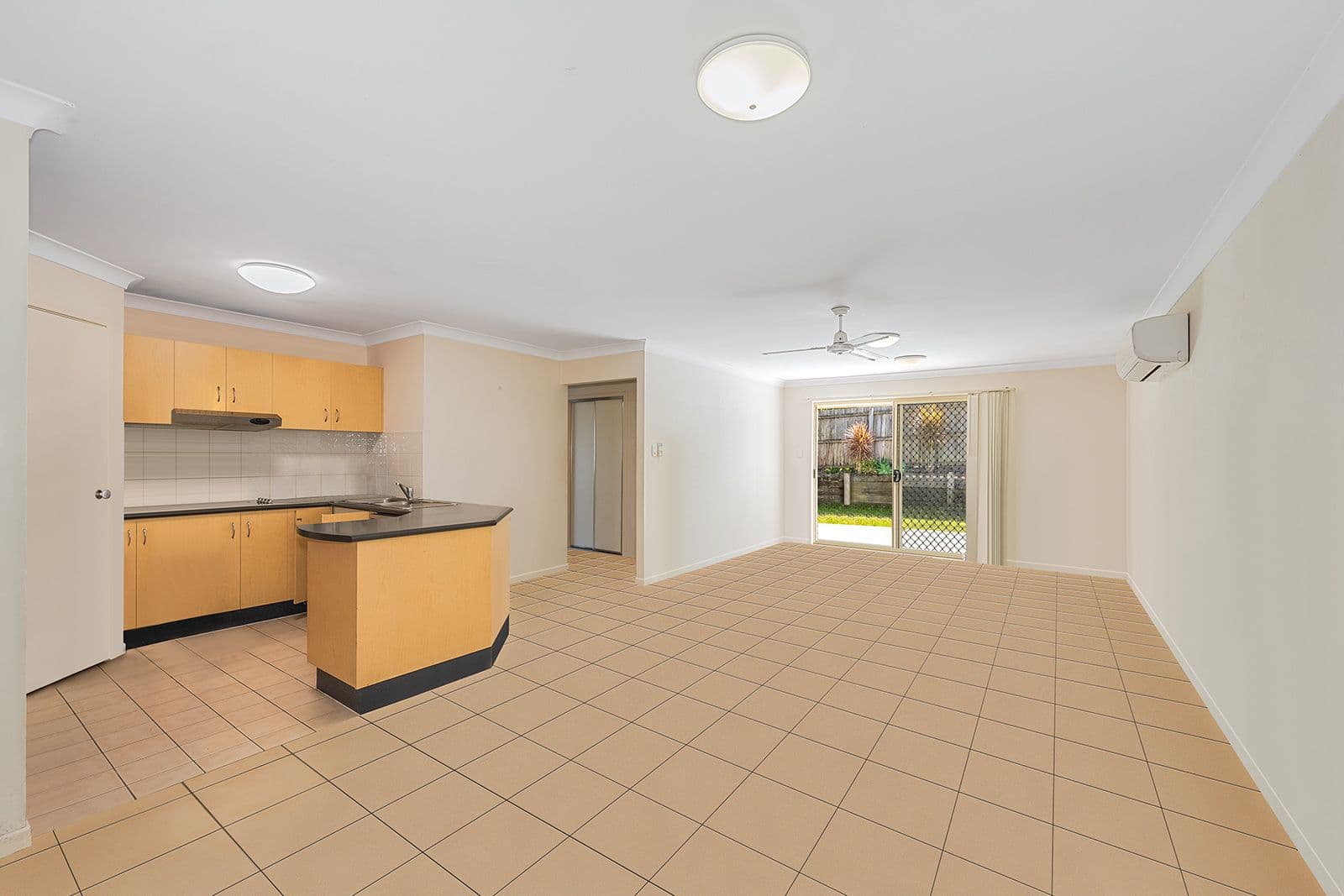 7 LOUISA Court, Deception Bay QLD 4508, Deception Bay - Thumbnail 7