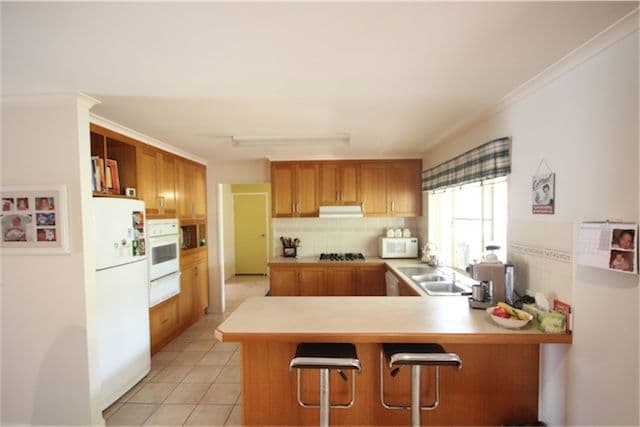 24 Danastas Avenue, EIMEO QLD 4740, Eimeo - Thumbnail 3