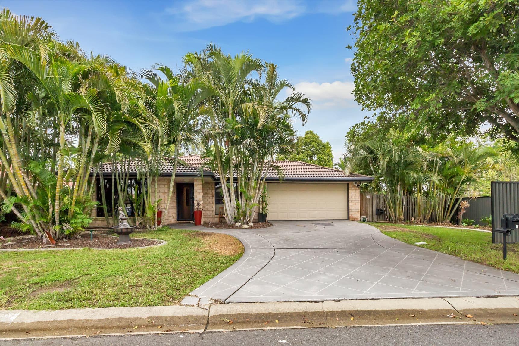 1 Blueash Crescent, Oxenford QLD 4210, Oxenford - Image 1