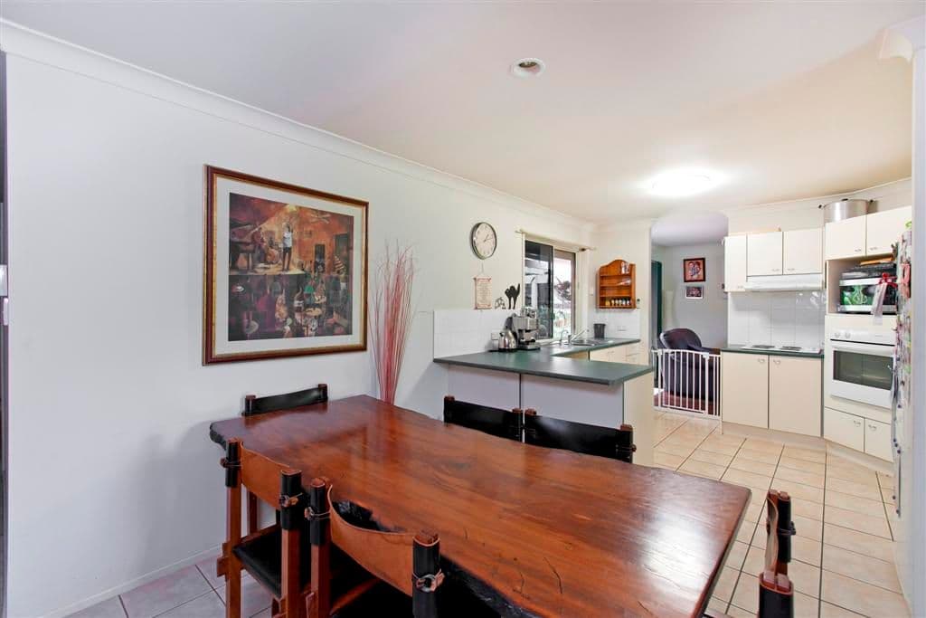 96 Caladium Street, WAKERLEY QLD 4154, Wakerley - Thumbnail 5