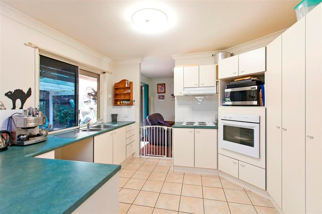96 Caladium Street, WAKERLEY QLD 4154, Wakerley - Thumbnail 6