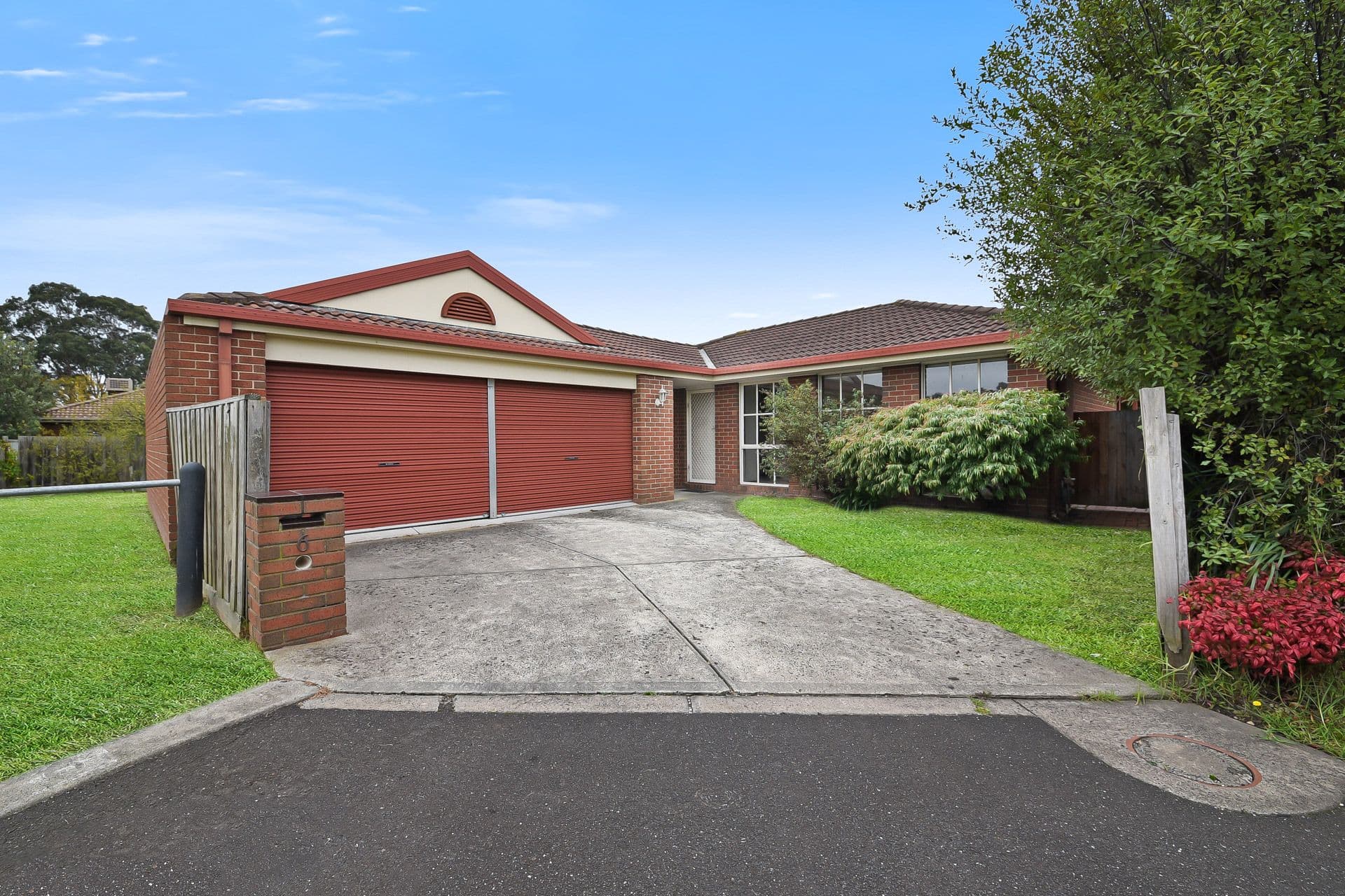 6 Pinnacle Place, Berwick VIC 3806, Berwick - Thumbnail 2