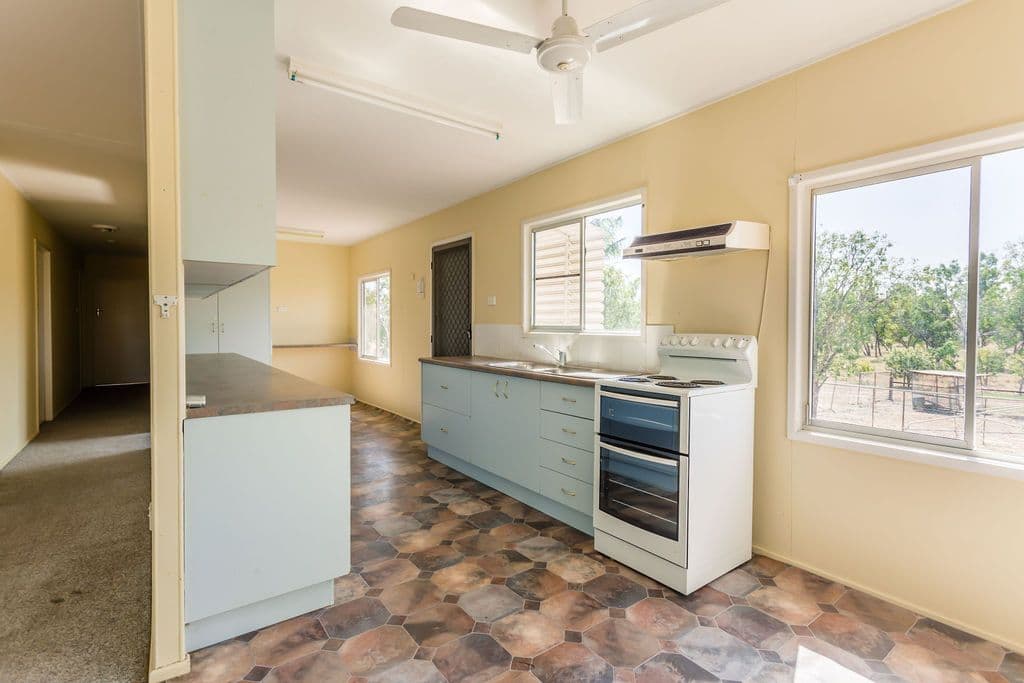 29 Langton Street, Capella QLD 4723, Capella - Thumbnail 7