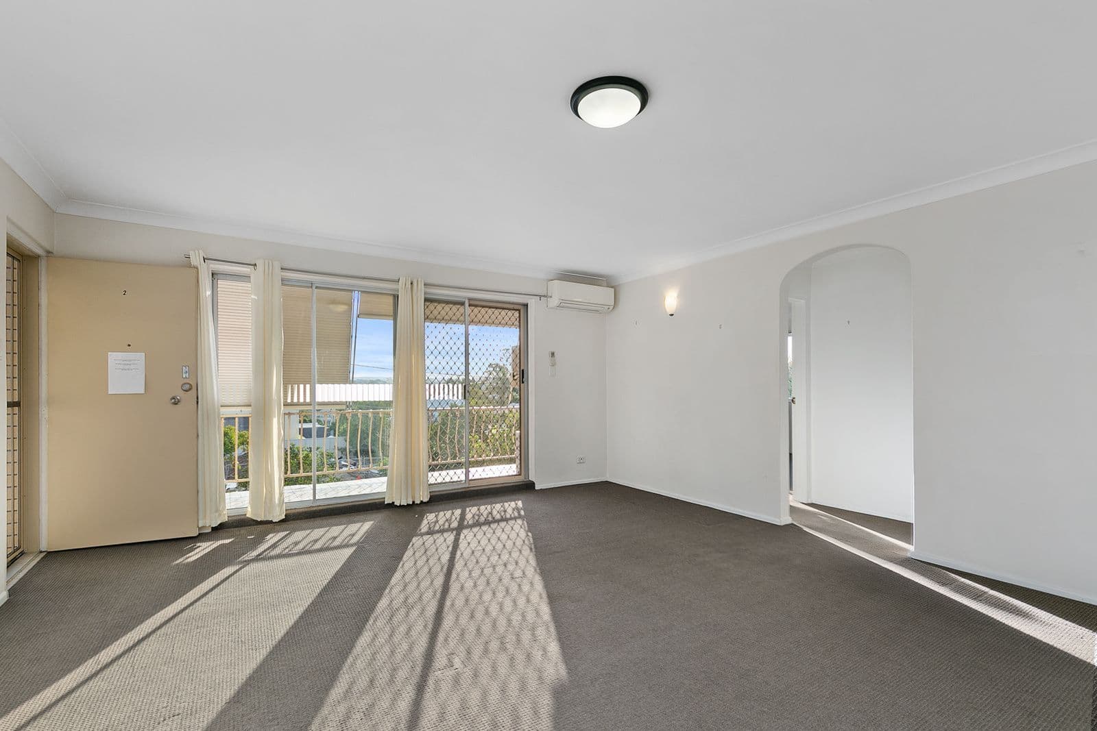 74 Henry Street, Greenslopes QLD 4120, Greenslopes - Thumbnail 2