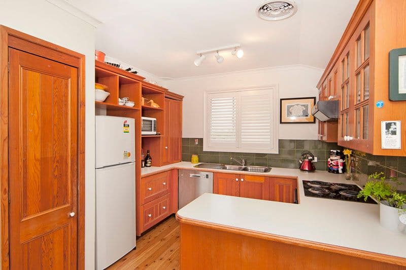 16 Anglers Drive, BATEAU BAY NSW 2261, Bateau Bay - Thumbnail 2