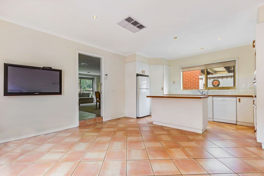 11 College Way, BURWOOD VIC 3125, Burwood - Thumbnail 3