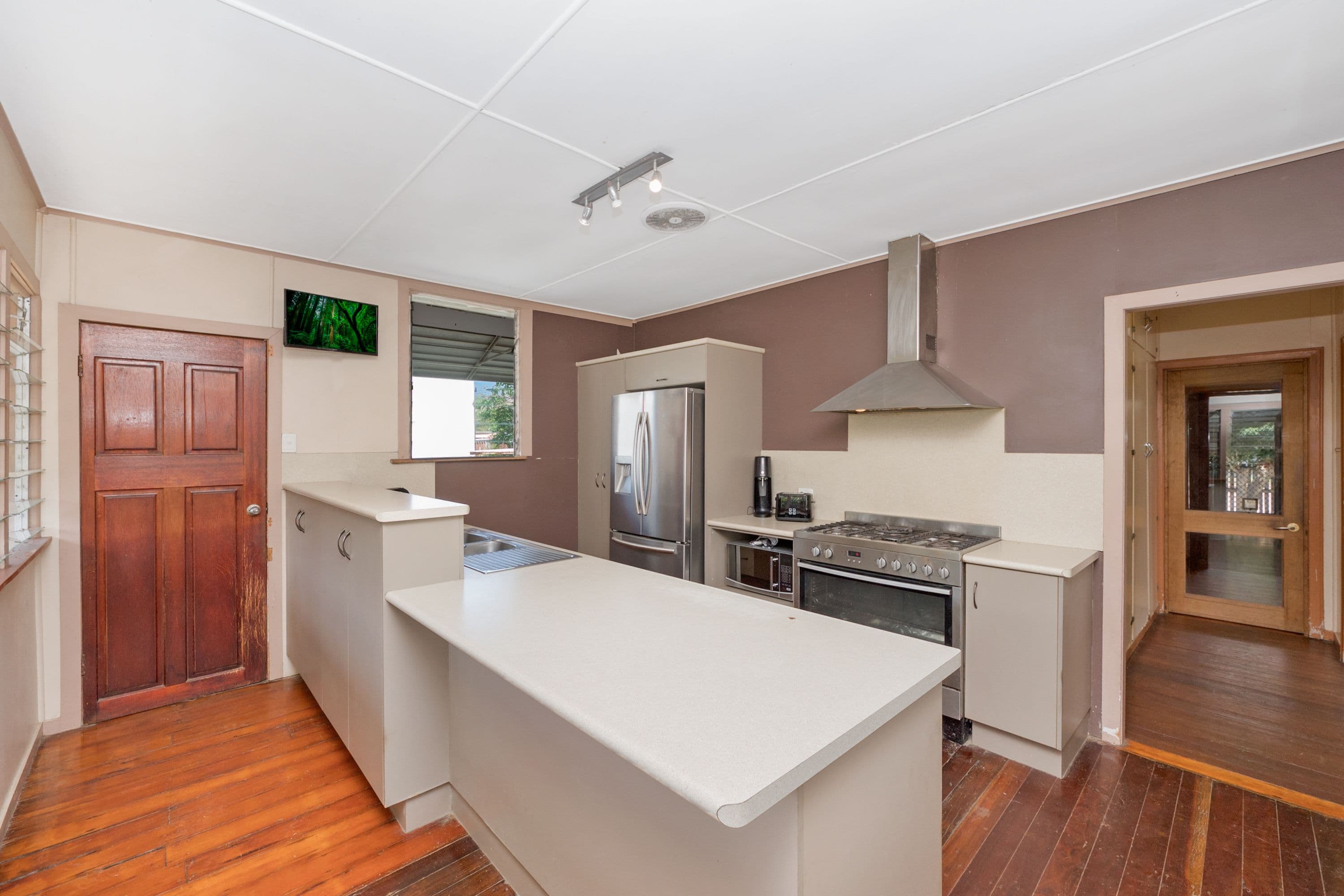 4 Partington Street, Stuart QLD 4811, Stuart - Thumbnail 4
