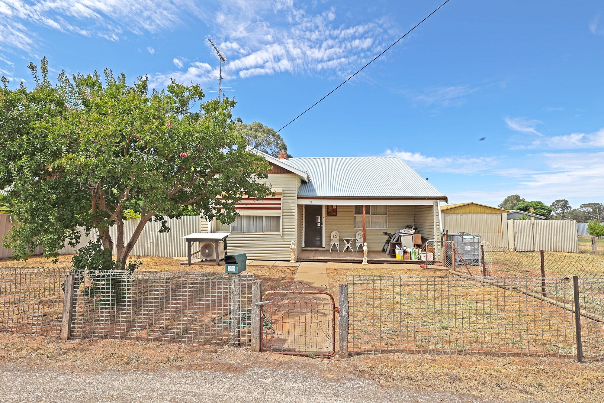 29 Mitchell Street, Ouyen VIC 3490, Ouyen - Thumbnail 2