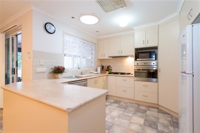 71 J Hickey Avenue, CLINTON QLD 4680, Clinton - Thumbnail 4