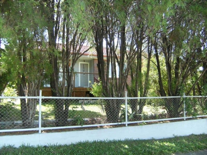 63 Eugaree Street, SOUTHPORT QLD 4215, Southport - Thumbnail 5