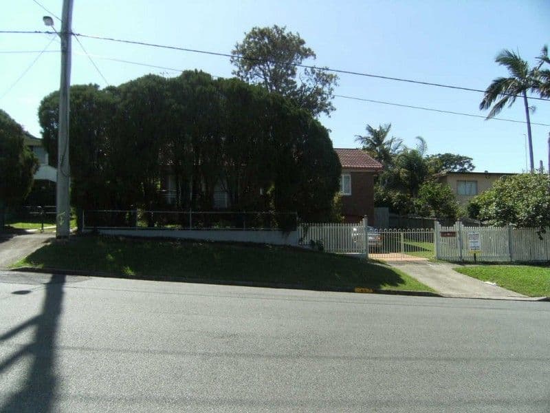 63 Eugaree Street, SOUTHPORT QLD 4215, Southport - Thumbnail 8