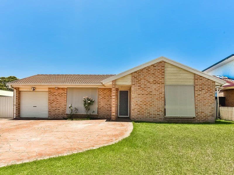 343 Welling Drive, Mount Annan - Thumbnail 2