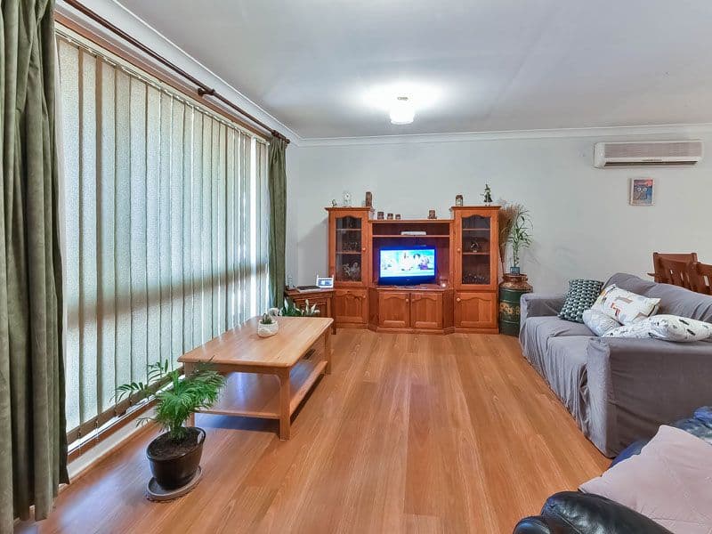 343 Welling Drive, Mount Annan - Thumbnail 3