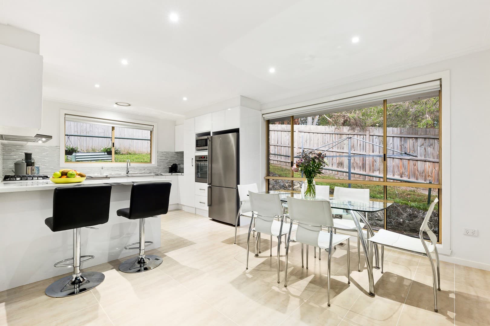 2/11 Estelle Street, Bulleen, VIC 3105, Bulleen - Thumbnail 3