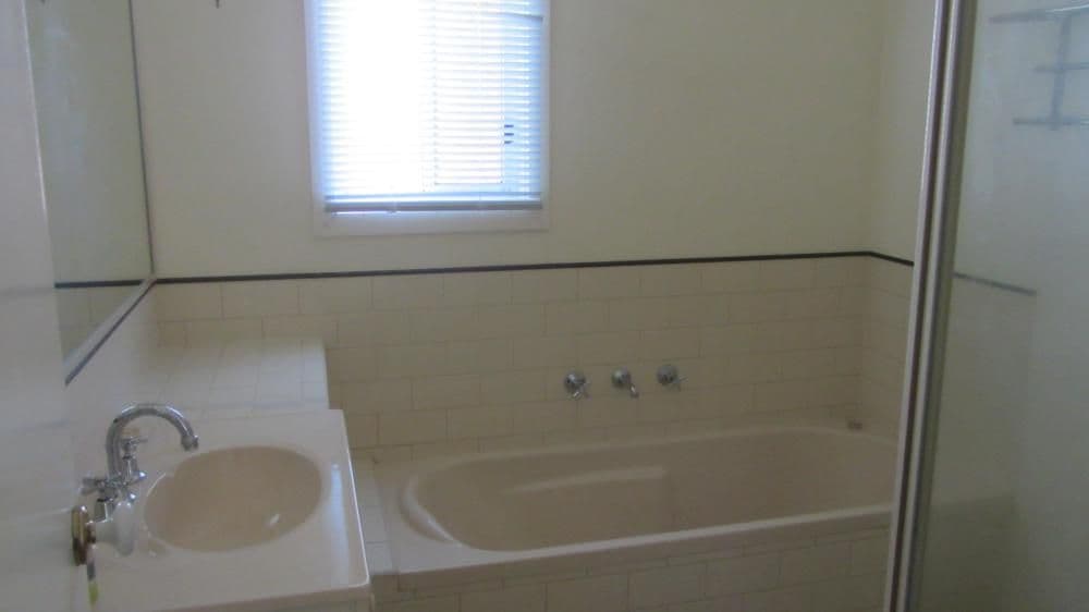 417 Kotthoff Street, LAVINGTON NSW 2641, Lavington - Thumbnail 3