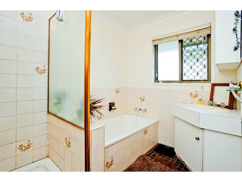 33 Everett Street, UPPER MOUNT GRAVATT QLD 4122, Upper Mount Gravatt - Thumbnail 6