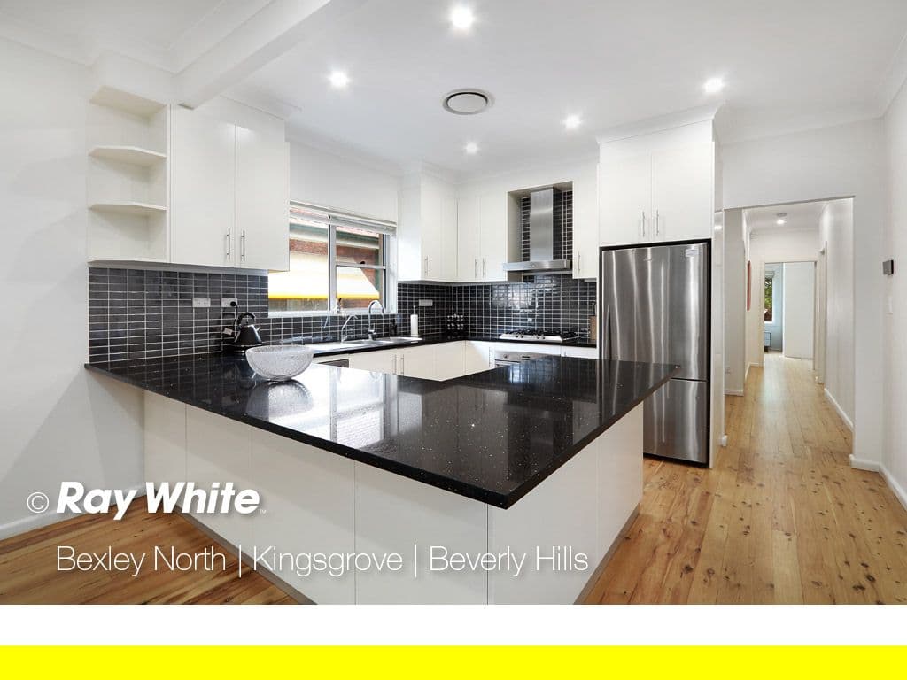 10 Doonkuna Street, Beverly Hills - Thumbnail 3