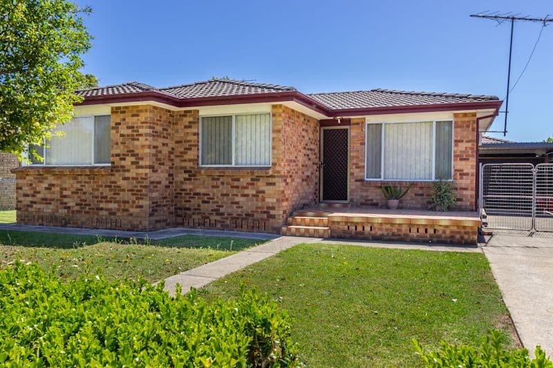 33 Hughes Avenue, Richmond NSW 2753, Richmond - Image 1