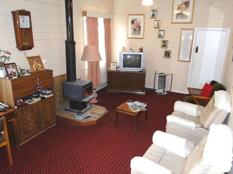 143 Malpas Street, GUYRA NSW 2365, Guyra - Thumbnail 4