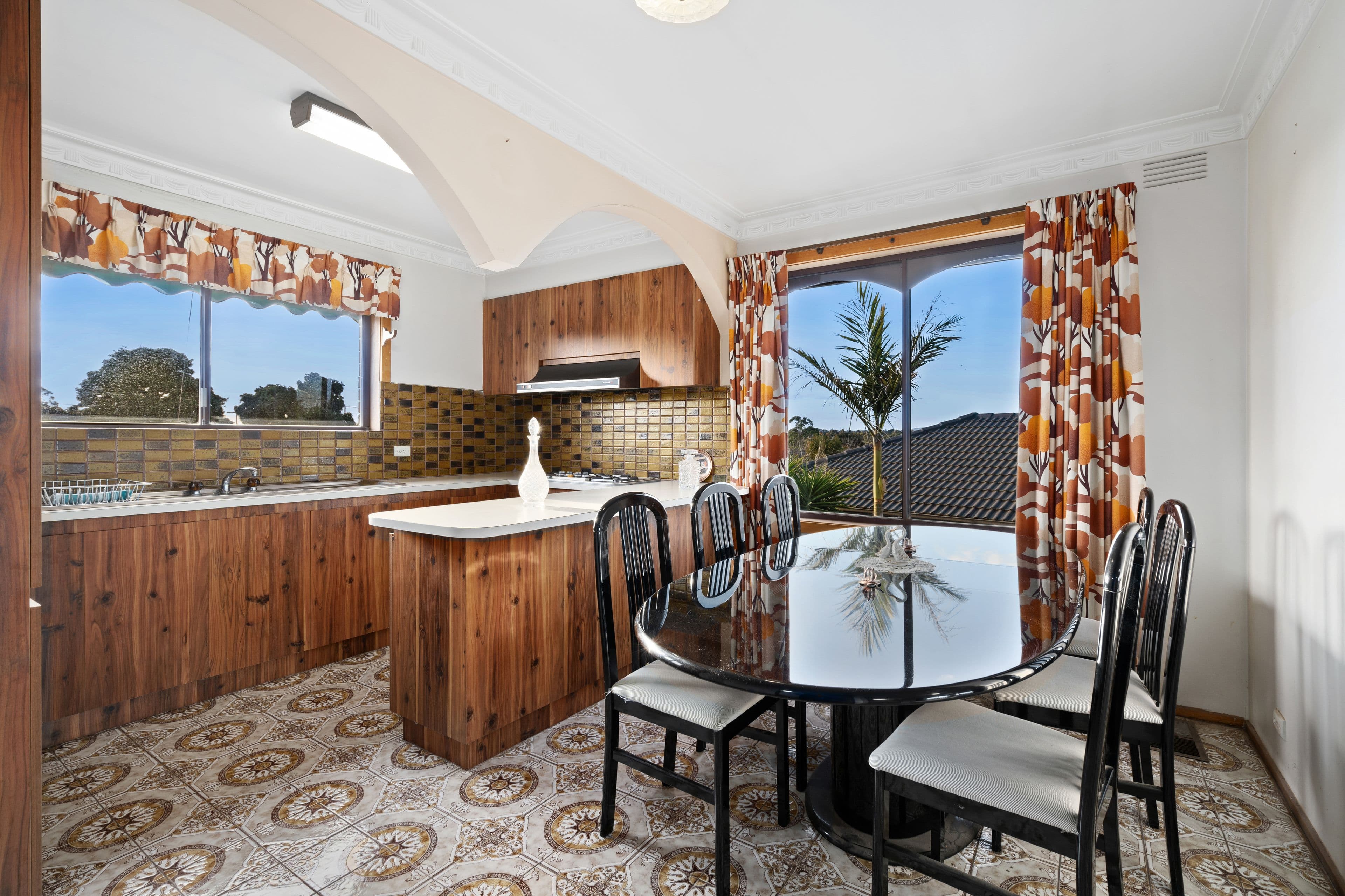 9 Wydell Close, Bundoora VIC 3083, Bundoora - Thumbnail 2