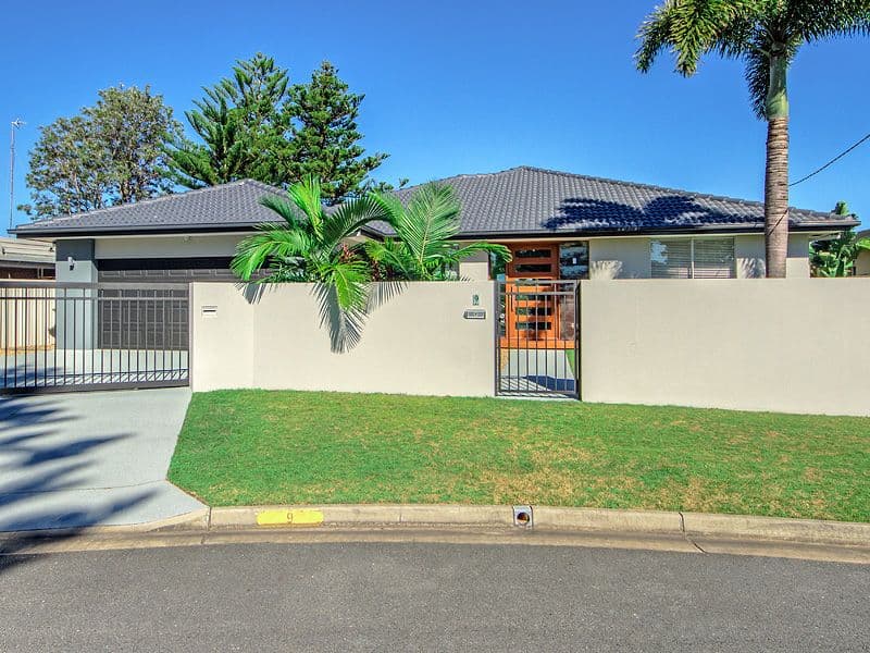 9 Lakeside Avenue, BROADBEACH WATERS QLD 4218, Broadbeach Waters - Thumbnail 3
