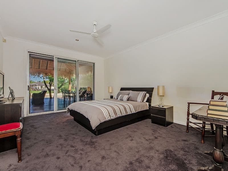 9 Lakeside Avenue, BROADBEACH WATERS QLD 4218, Broadbeach Waters - Thumbnail 8