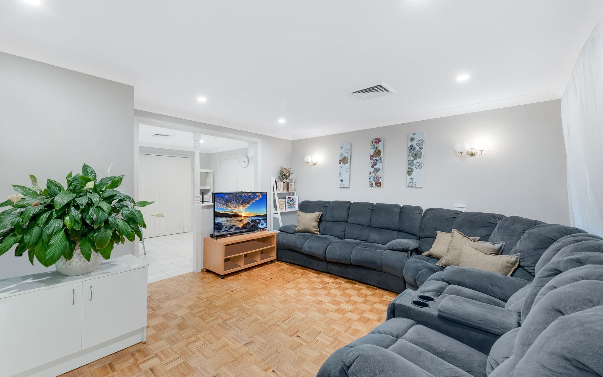 35 Ballantrae Drive, St Andrews NSW 2566, St Andrews - Thumbnail 4