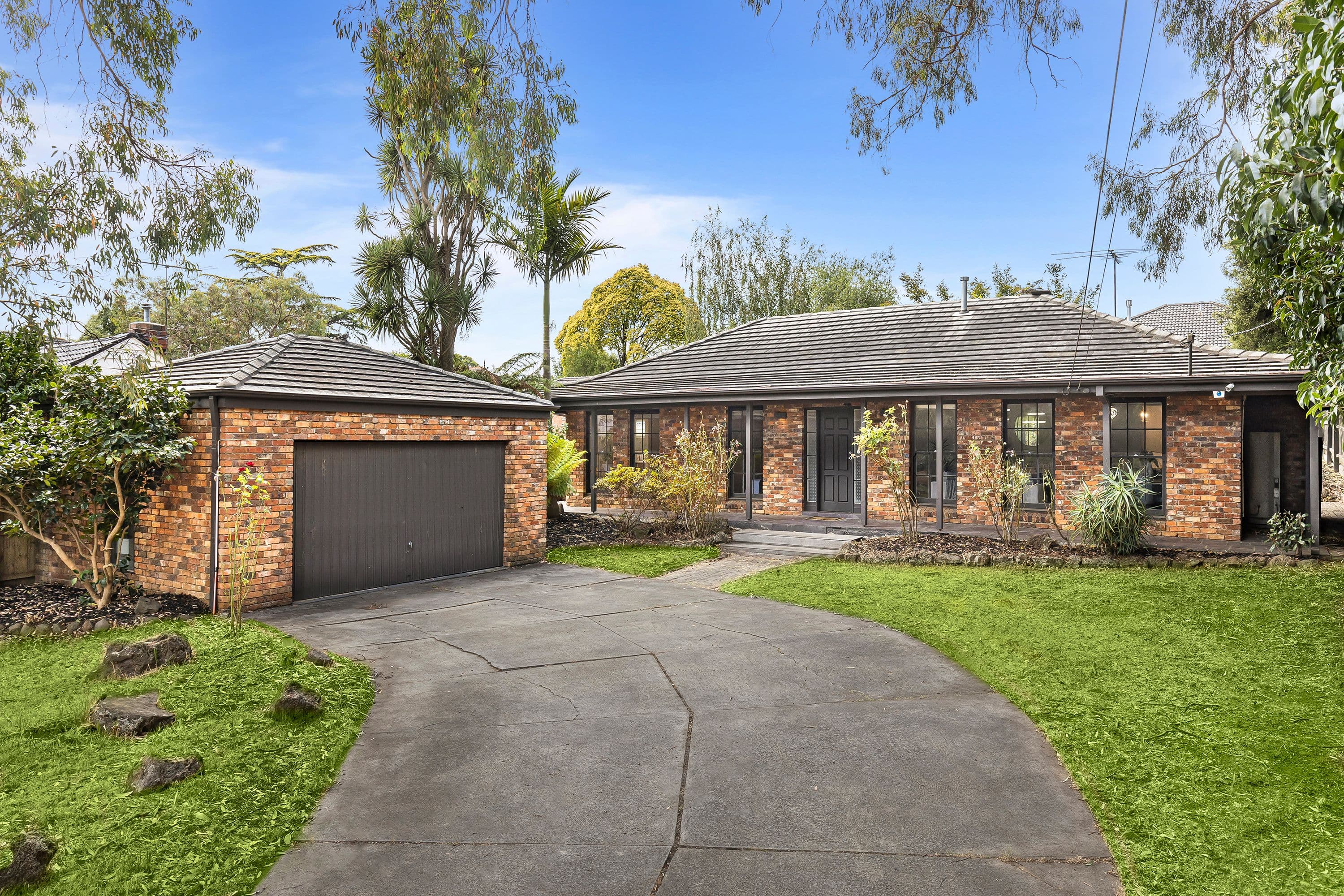 27 Sheehans Road, Blackburn VIC 3130, Blackburn - Image 1