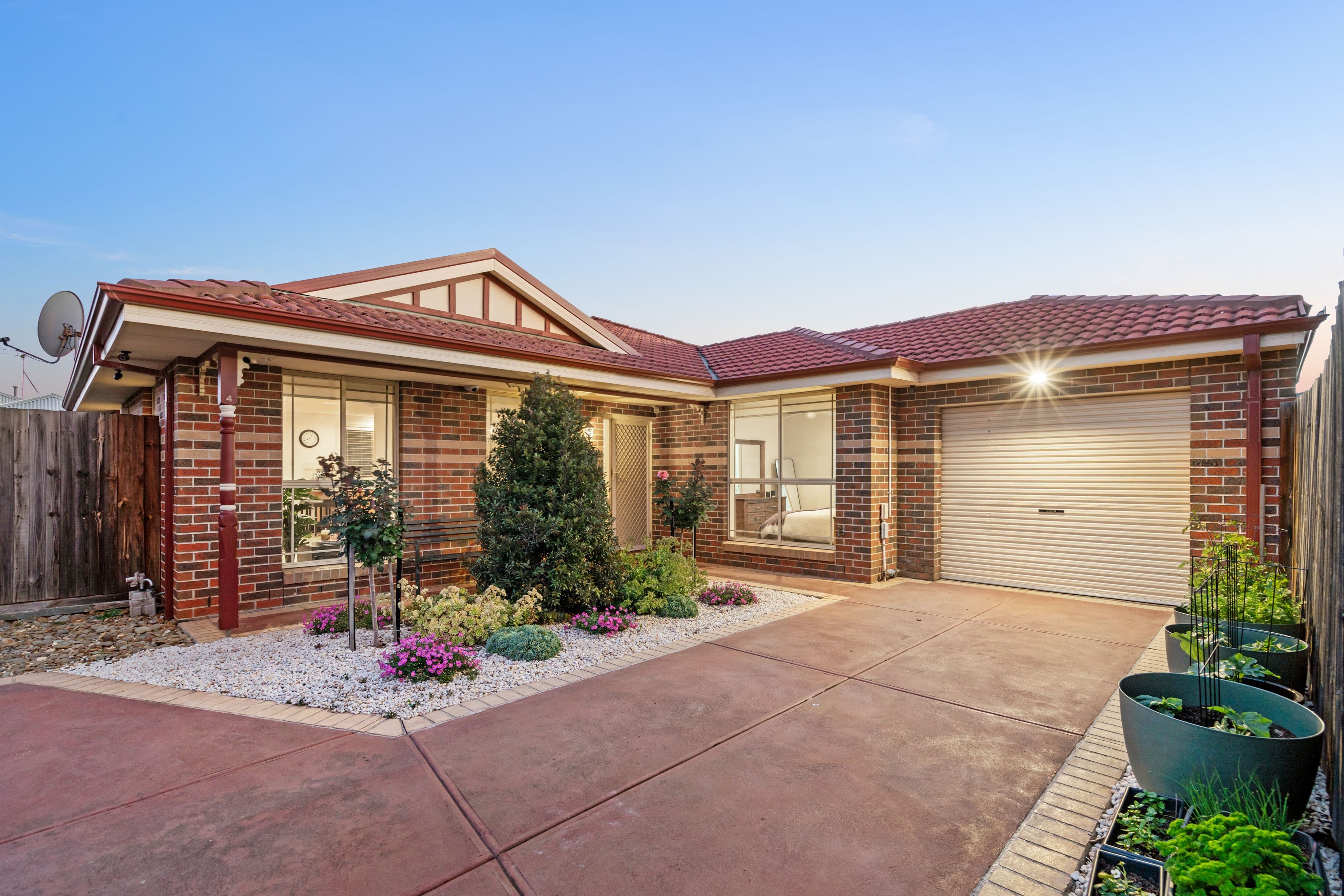 96-98 Thames Boulevard, Werribee VIC 3030, Werribee - Image 1