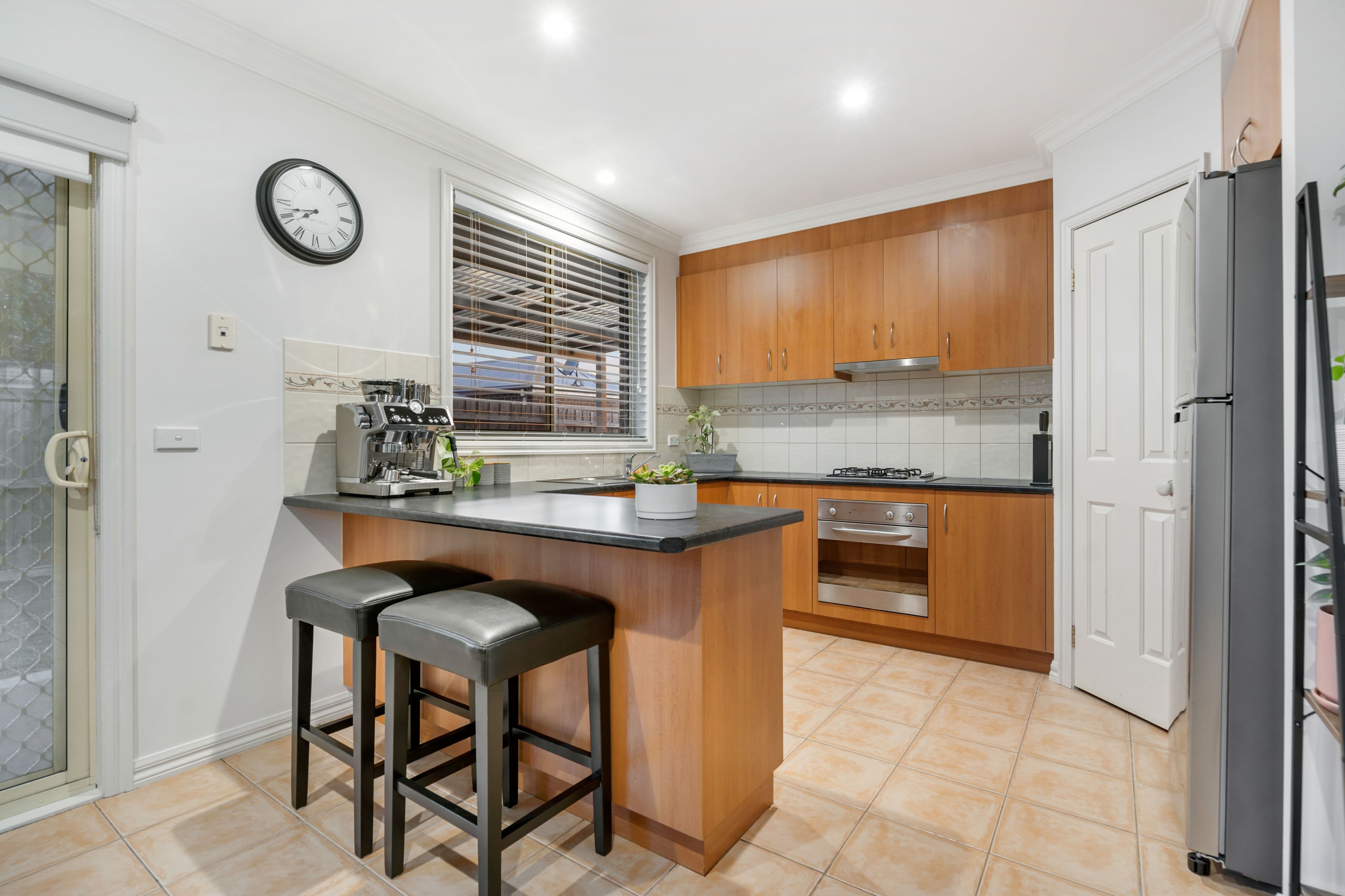 96-98 Thames Boulevard, Werribee VIC 3030, Werribee - Thumbnail 2