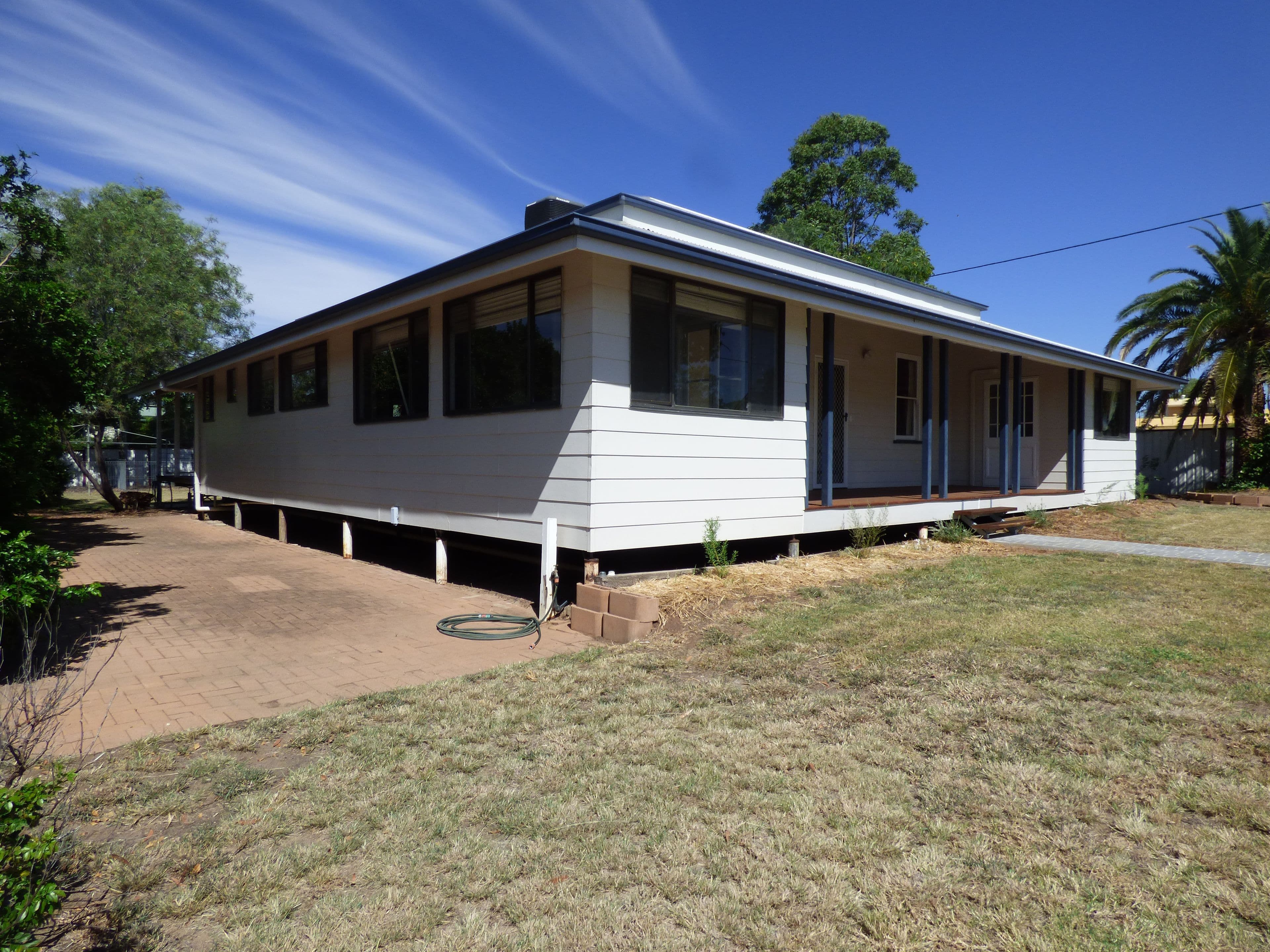 36 Bowen Street, Roma QLD 4455, Roma - Thumbnail 2
