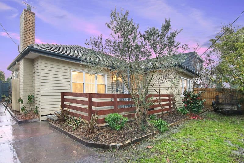 52 Valley Street, OAKLEIGH SOUTH VIC 3167, Oakleigh South - Thumbnail 2