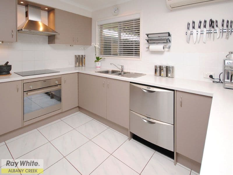 6 Oscar Crescent, ALBANY CREEK QLD 4035, Albany Creek - Thumbnail 5