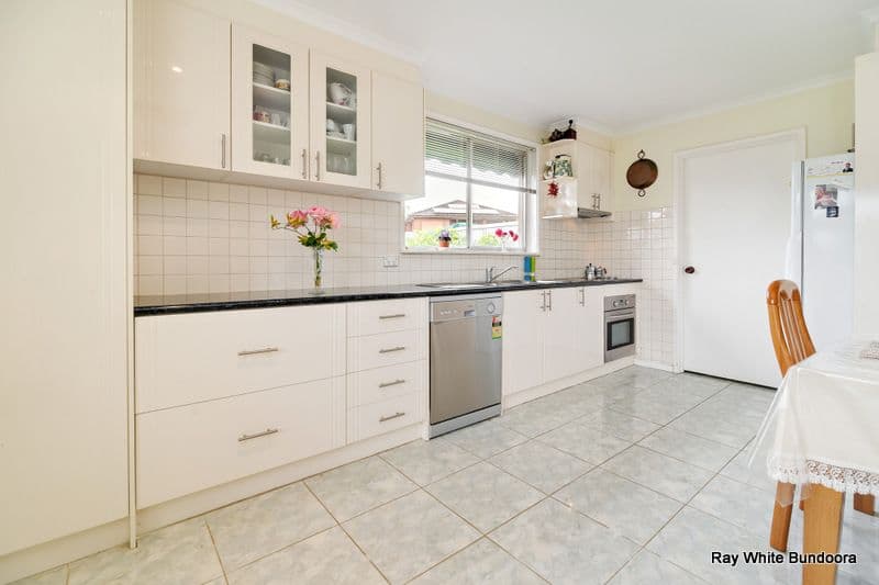 42 Lauder Drive, BUNDOORA VIC 3083, Bundoora - Thumbnail 4