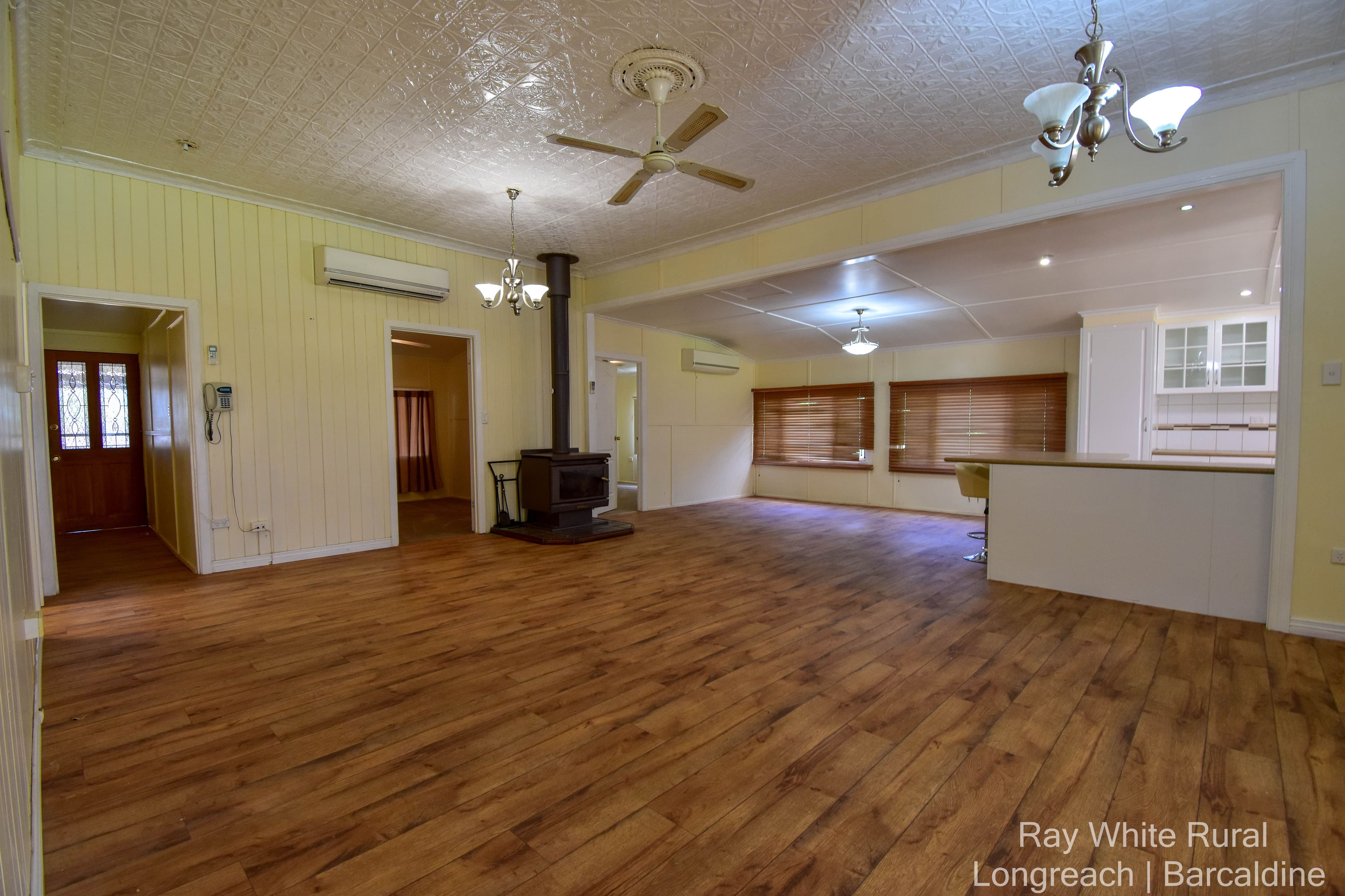 28 Eagle Street, Longreach QLD 4730, Longreach - Thumbnail 3